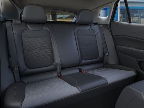 New 2026 Chevrolet Trax LT w/ Driver Confidence Package FWD image 18