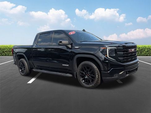 Used 2024 GMC Sierra 1500 Elevation w/ X31 Off-Road Package AWD/4WD image 2