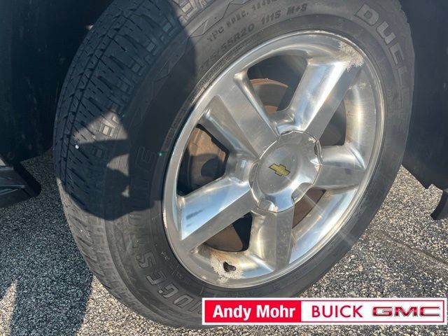 Used 2014 Chevrolet Tahoe LTZ AWD/4WD image 16
