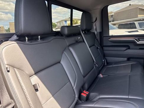 Used 2024 GMC Sierra 2500 Denali w/ Denali Reserve Package image 12