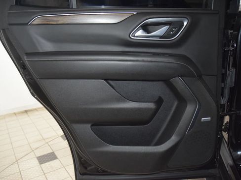 Used 2021 Chevrolet Tahoe Premier AWD/4WD image 45