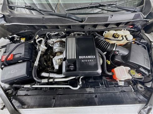 Used 2022 Chevrolet Silverado 1500 LT w/ Z71 Off-Road Package image 29