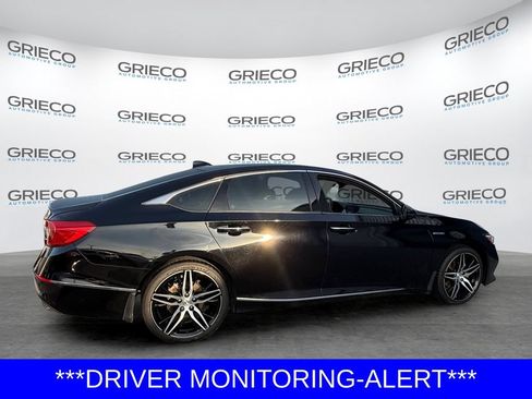 Used 2022 Honda Accord Touring image 6
