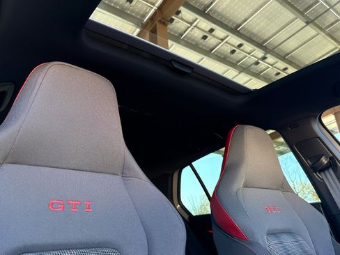 Used 2024 Volkswagen GTI SE image 20