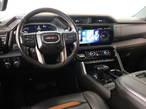 Used 2022 GMC Sierra 1500 AT4 w/ AT4 Preferred Package image 2