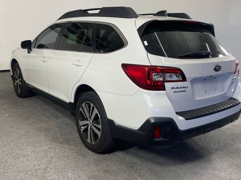 Used 2018 Subaru Outback 2.5i Limited AWD/4WD image 5