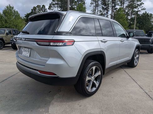New 2026 Jeep Grand Cherokee Limited AWD/4WD image 3