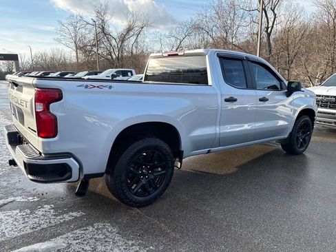 Used 2022 Chevrolet Silverado 1500 Custom w/ Rally Edition image 5