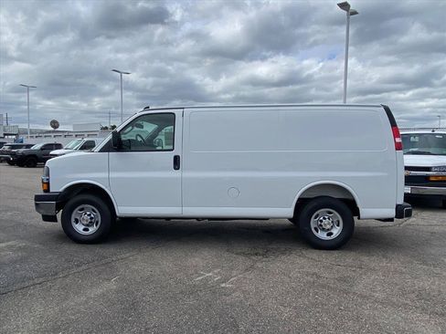 New 2025 Chevrolet Express 2500 w/ Driver Convenience Package RWD image 6