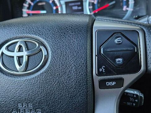 Used 2014 Toyota 4Runner Limited image 34