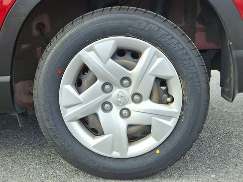 Used 2020 Hyundai Venue SE image 30