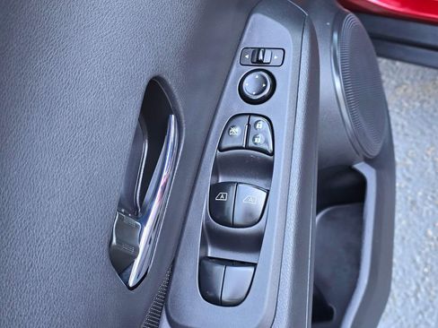 Used 2023 Nissan Kicks SV w/ Interior Electronics Package FWD image 13