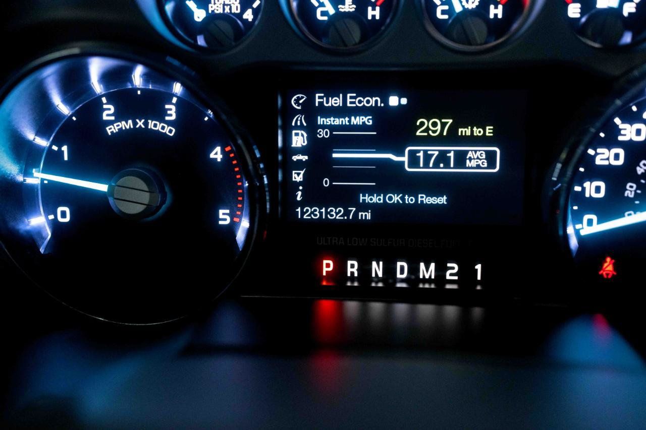 Used 2014 Ford F250 Platinum w/ FX4 Off-Road Package AWD/4WD image 44
