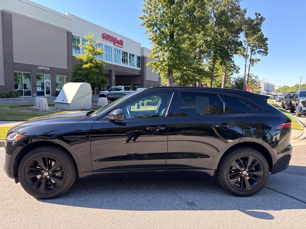 Used 2024 Jaguar F-PACE R-Dynamic S AWD/4WD image 2
