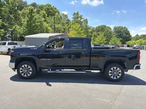 Used 2025 Chevrolet Silverado 2500 LT w/ All Star Edition AWD/4WD image 2