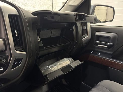 Used 2016 GMC Sierra 1500 SLE w/ SLE Value Package AWD/4WD image 29