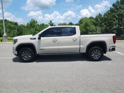 Certified 2026 GMC Sierra 1500 AT4 w/ AT4 Premium Package AWD/4WD image 2