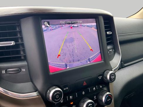 Used 2019 RAM 1500 Laramie RWD image 27
