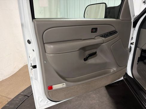 Used 2004 Chevrolet Tahoe 4WD w/ Skid Plate Package image 4