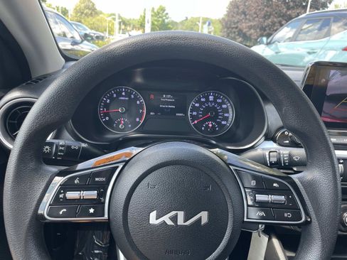 Used 2023 Kia Forte LXS w/ LXS Technology Package FWD image 26