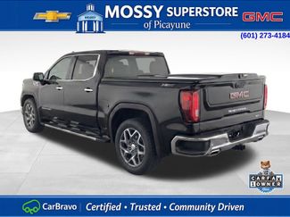 Used 2023 GMC Sierra 1500 SLT w/ SLT Premium Package AWD/4WD video 3
