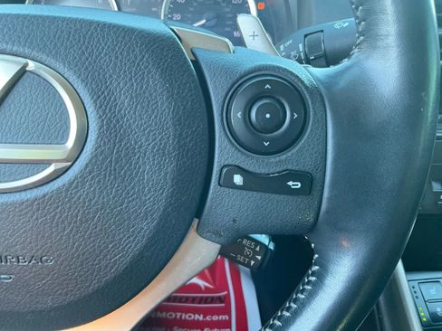 Used 2014 Lexus IS 250 w/ Navigation Package image 27
