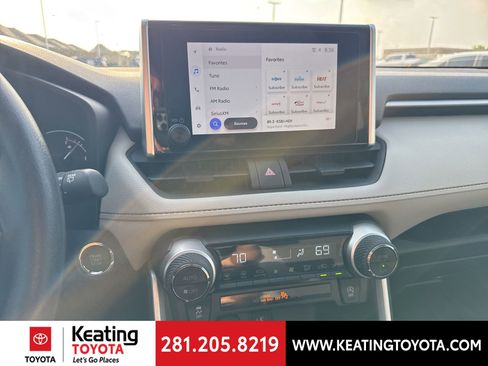 Used 2025 Toyota RAV4 XLE w/ Convenience Package FWD image 21