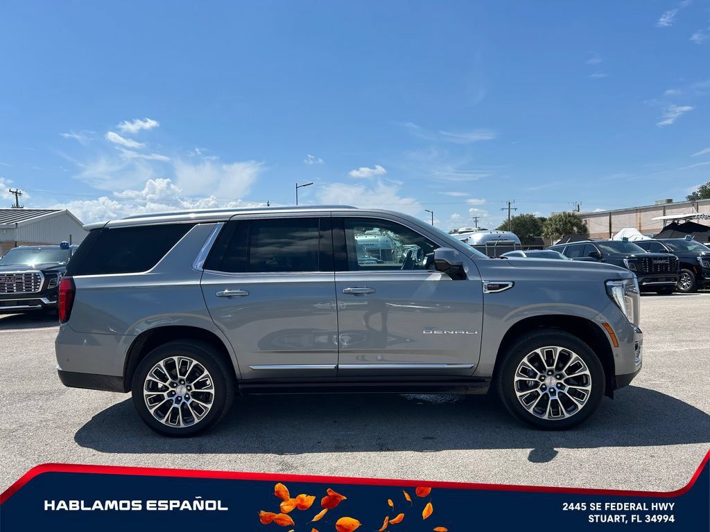 New 2026 GMC Yukon Denali w/ Denali Reserve Package AWD/4WD image 8