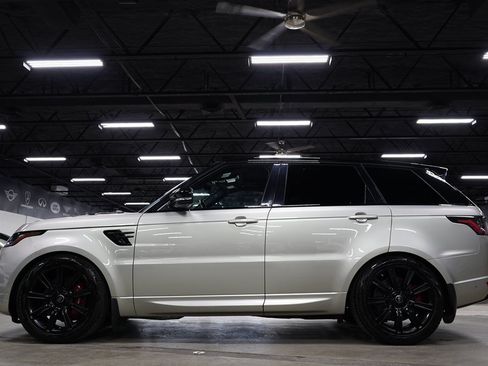 Used 2019 Land Rover Range Rover Sport Supercharged AWD/4WD image 2