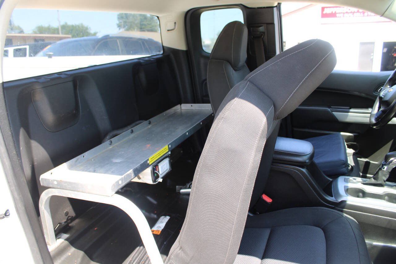 Used 2022 Chevrolet Colorado LT w/ Fleet Safety Package AWD/4WD image 10