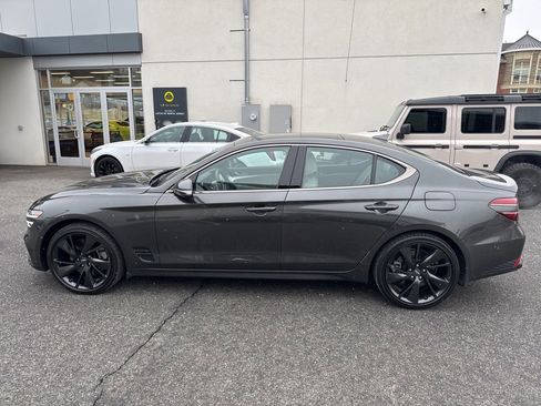 Used 2023 Genesis G70 3.3T w/ Sport Advanced Package image 5
