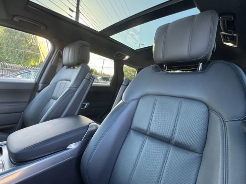 Used 2018 Land Rover Range Rover Sport Supercharged image 11
