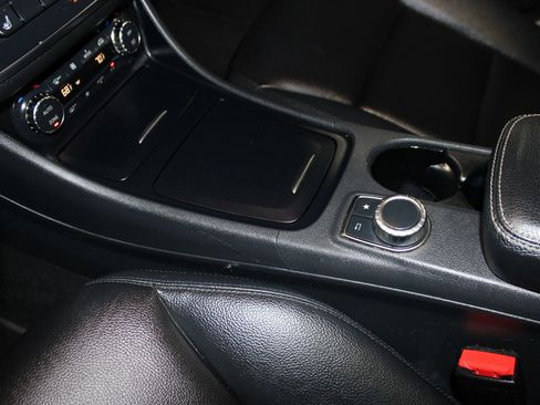 Used 2015 Mercedes-Benz CLA 250 4MATIC image 19