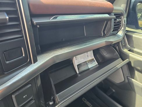 Used 2023 Ford F150 Lariat image 36