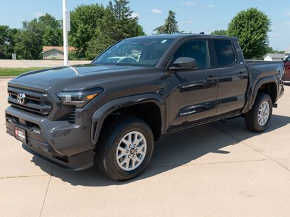 New 2026 Toyota Tacoma SR5