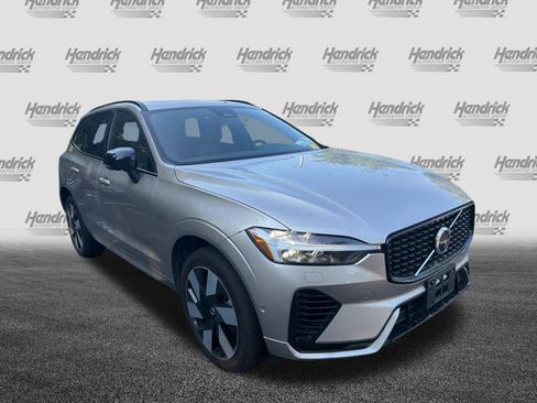 Used 2024 Volvo XC60 T8 Plus w/ Protection Package Premier AWD/4WD image 2