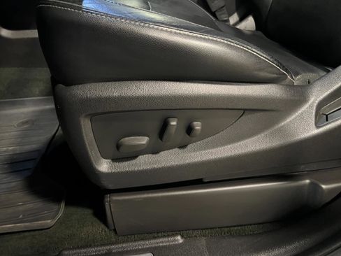 Used 2015 GMC Yukon SLT w/ Open Road Package image 24