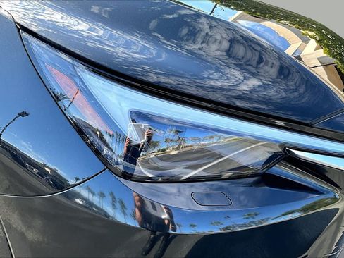 New 2026 Lexus TX 550h AWD Plug-In Hybrid image 21