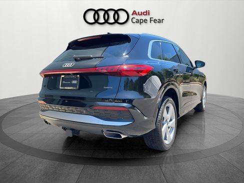 Certified 2025 Audi Q5 Premium Plus w/ Premium Plus AWD/4WD image 5