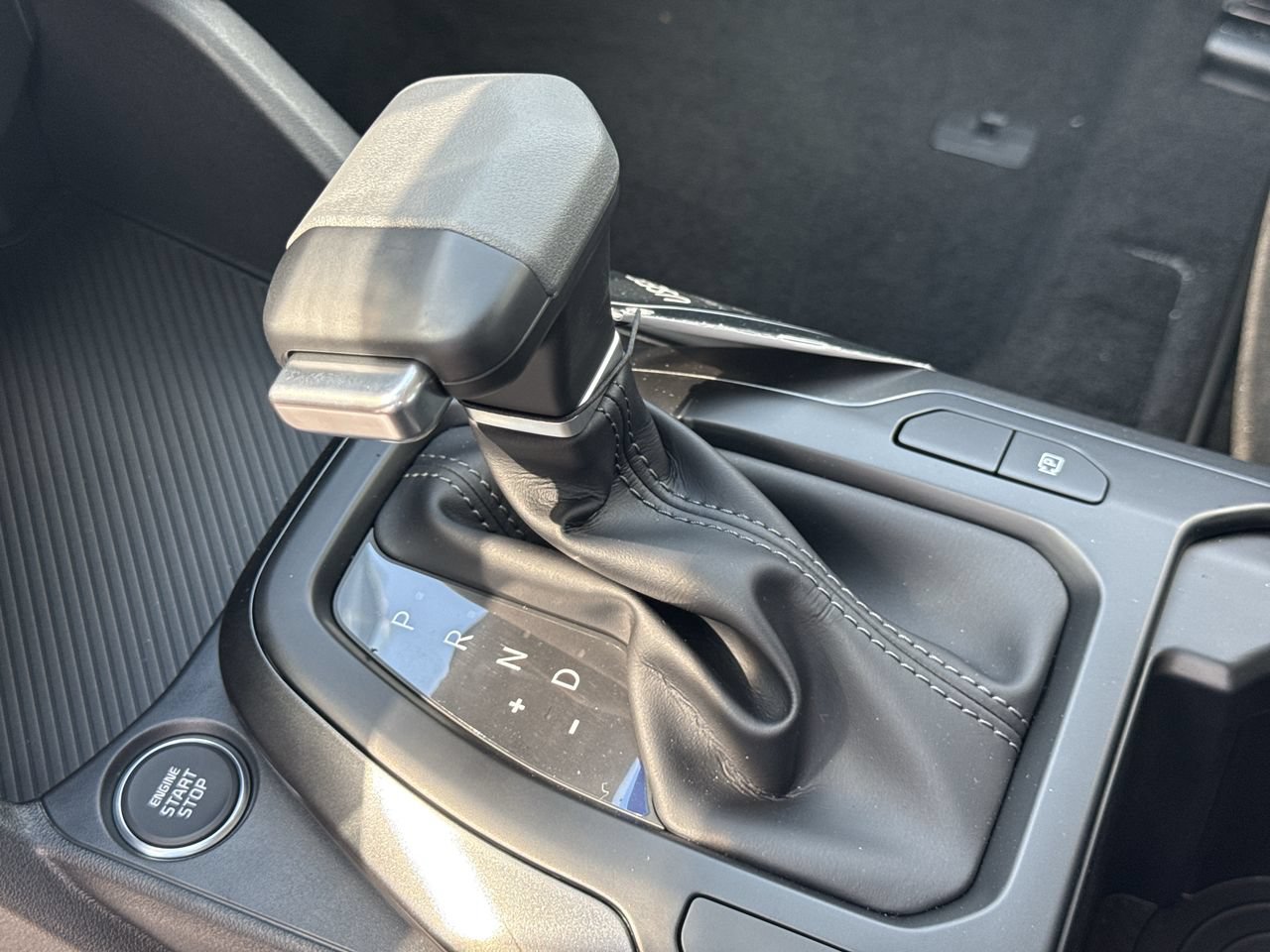 New 2026 Kia K4 FWD image 21