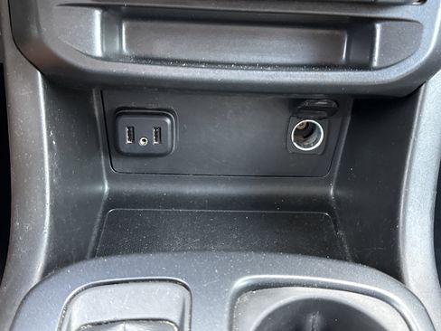 Used 2022 GMC Canyon Elevation Standard w/ Convenience Package image 17