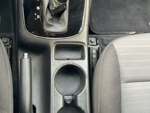 Used 2017 Kia Forte S w/ S Technology Package image 27