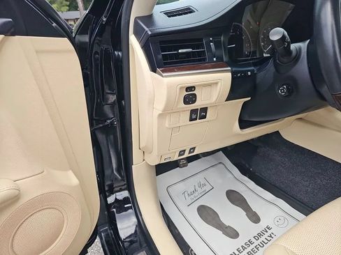Used 2013 Lexus ES 350 w/ Luxury Pkg FWD image 13