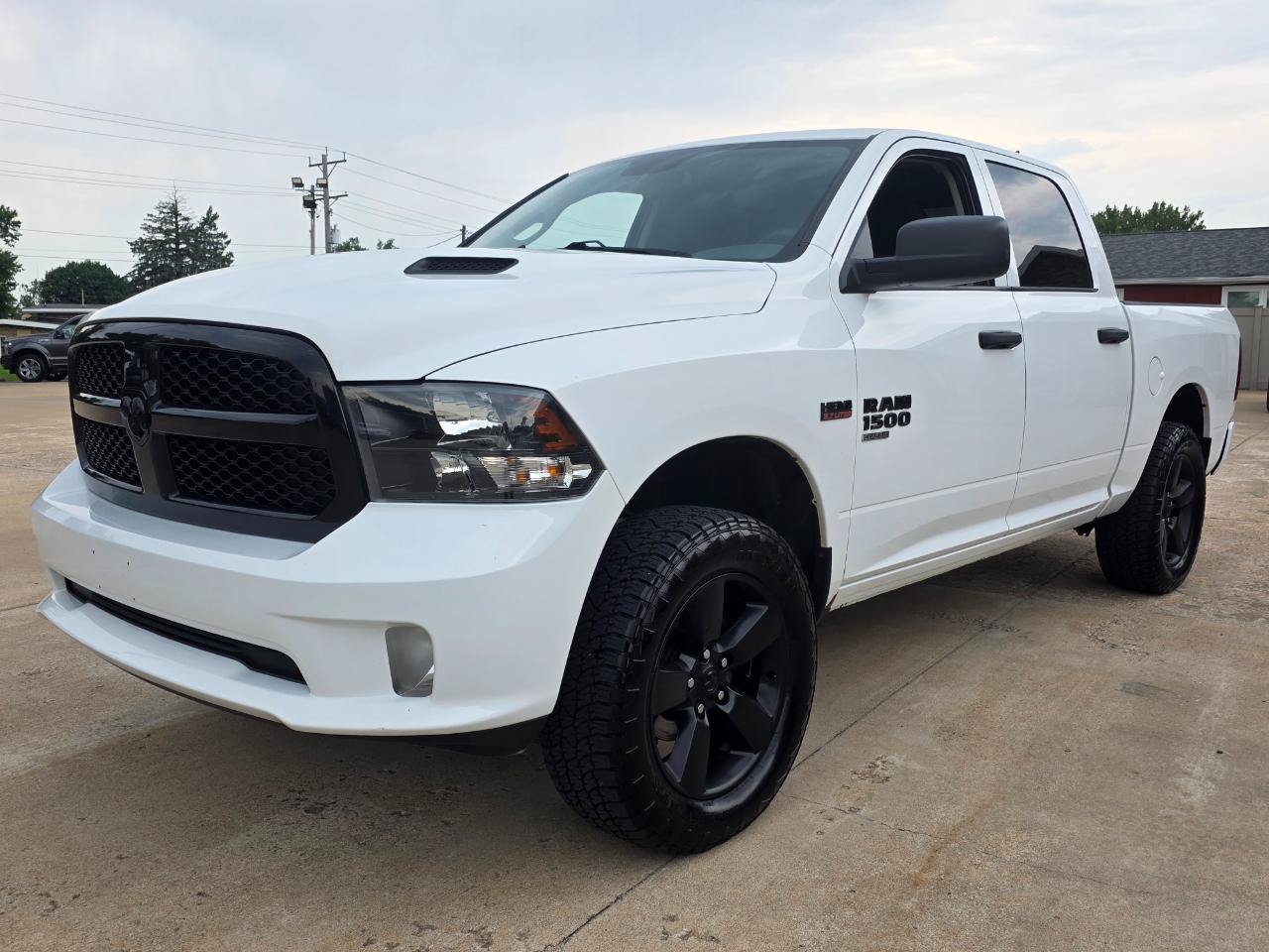 Used 2019 RAM 1500 Express w/ Wheel & Sound Group AWD/4WD image 2