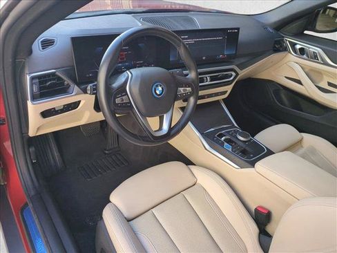 Used 2023 BMW i4 eDrive35 RWD image 10