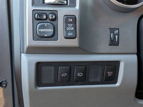 Used 2014 Toyota Sequoia Limited image 17