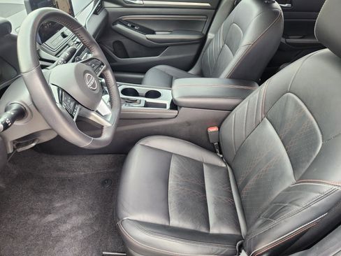 Used 2023 Nissan Altima 2.5 SR image 13