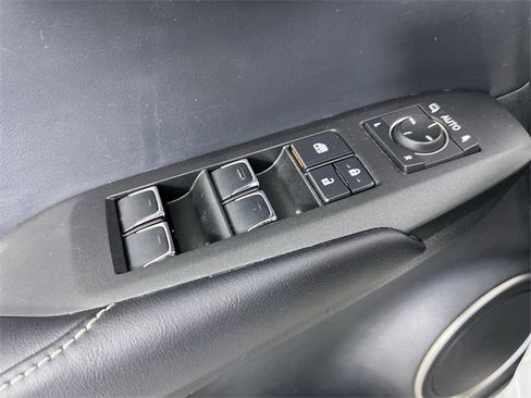 Used 2019 Lexus NX 300 FWD image 22