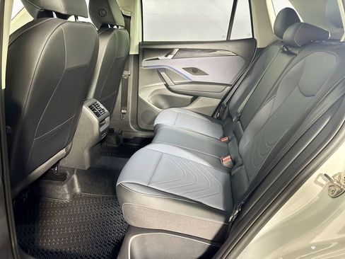 New 2026 Volkswagen Tiguan SE image 20