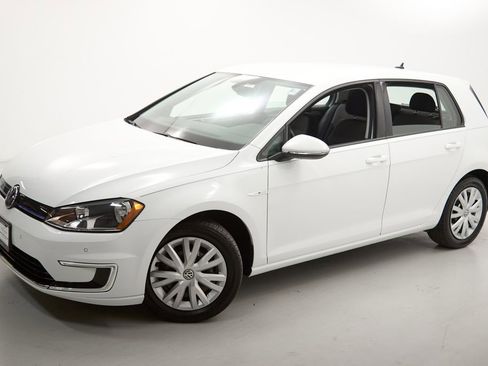 Used 2015 Volkswagen e-Golf Limited Edition image 3